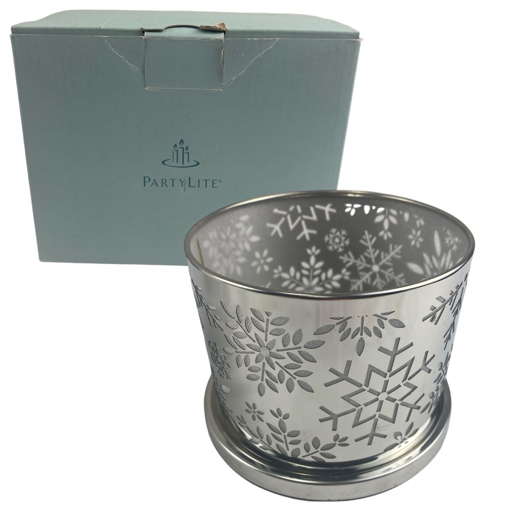 Partylite P90936 Silver Enchanted Winter Snow Votive Holder